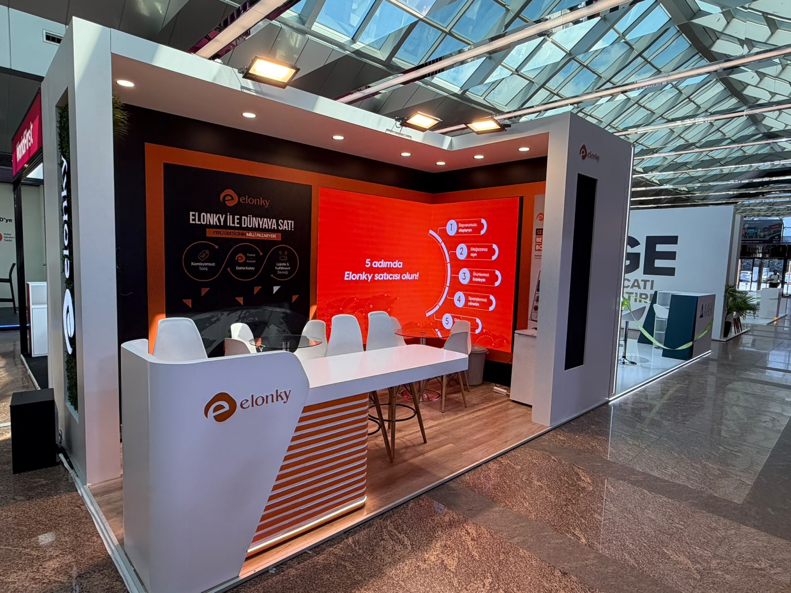 Elonky — IGEXX 2026 İstanbul, gerçek ahşap stand uygulaması